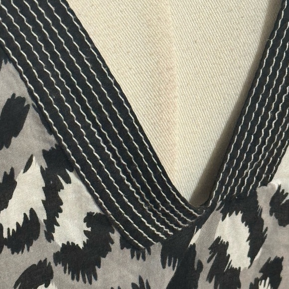 Diane Von Furstenberg Black White Swim Coverup V-Neck‎ Sporty Kleio Size M DVF - Picture 8 of 12